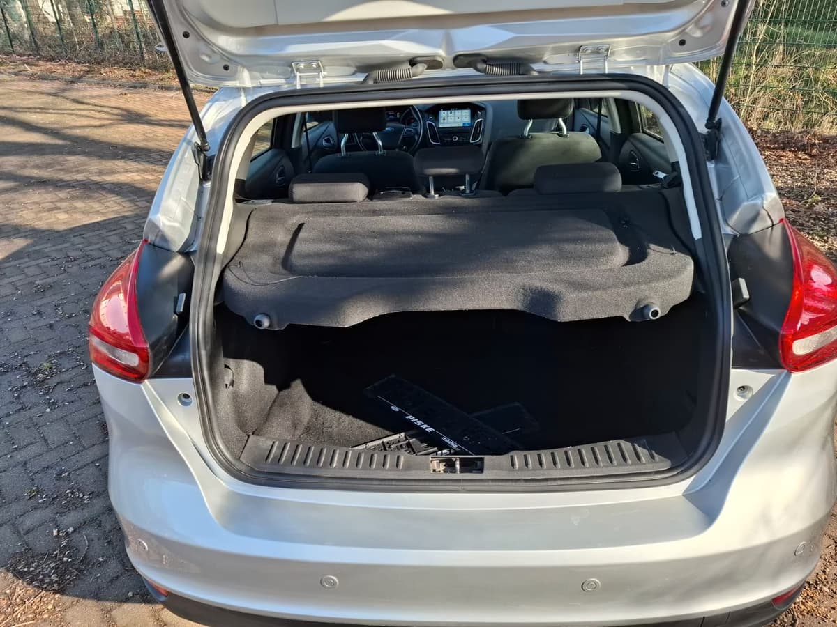 Ford Focus 1.0 EcoBoost 2017 - View 3
