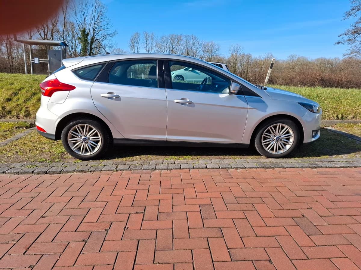 Ford Focus 1.0 EcoBoost 2017 - View 6