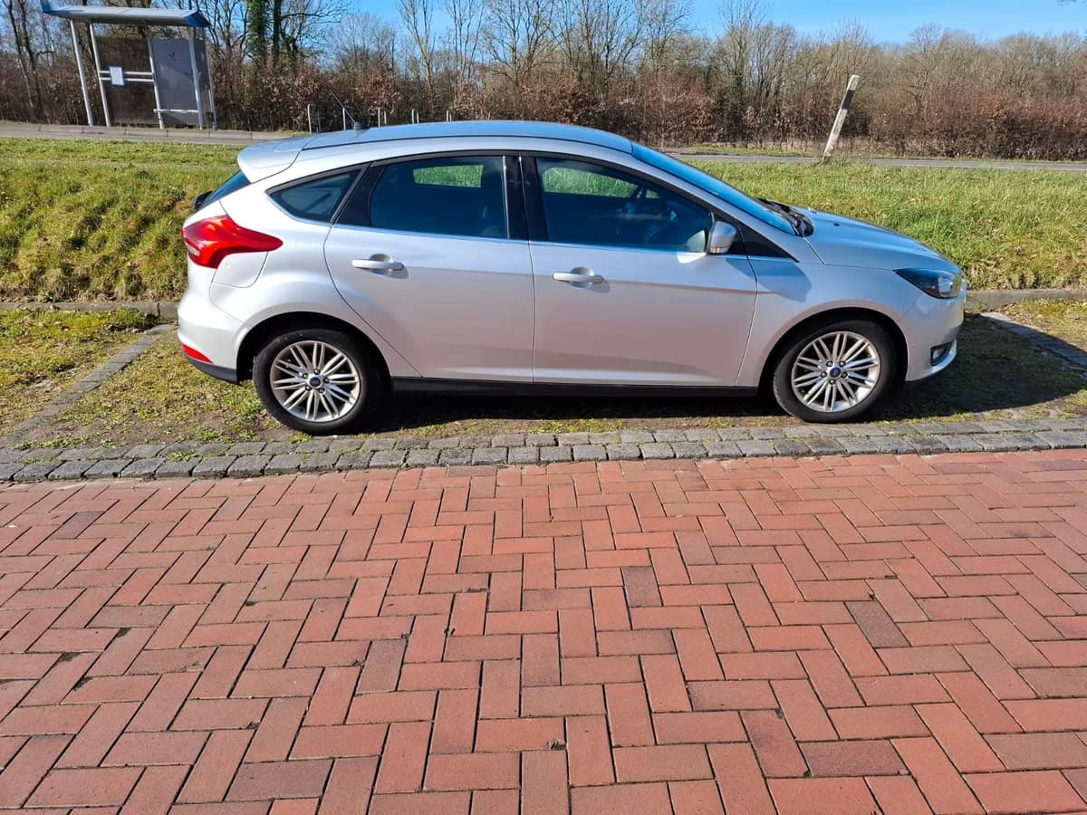 Ford Focus 1.0 EcoBoost 2017 - View 8