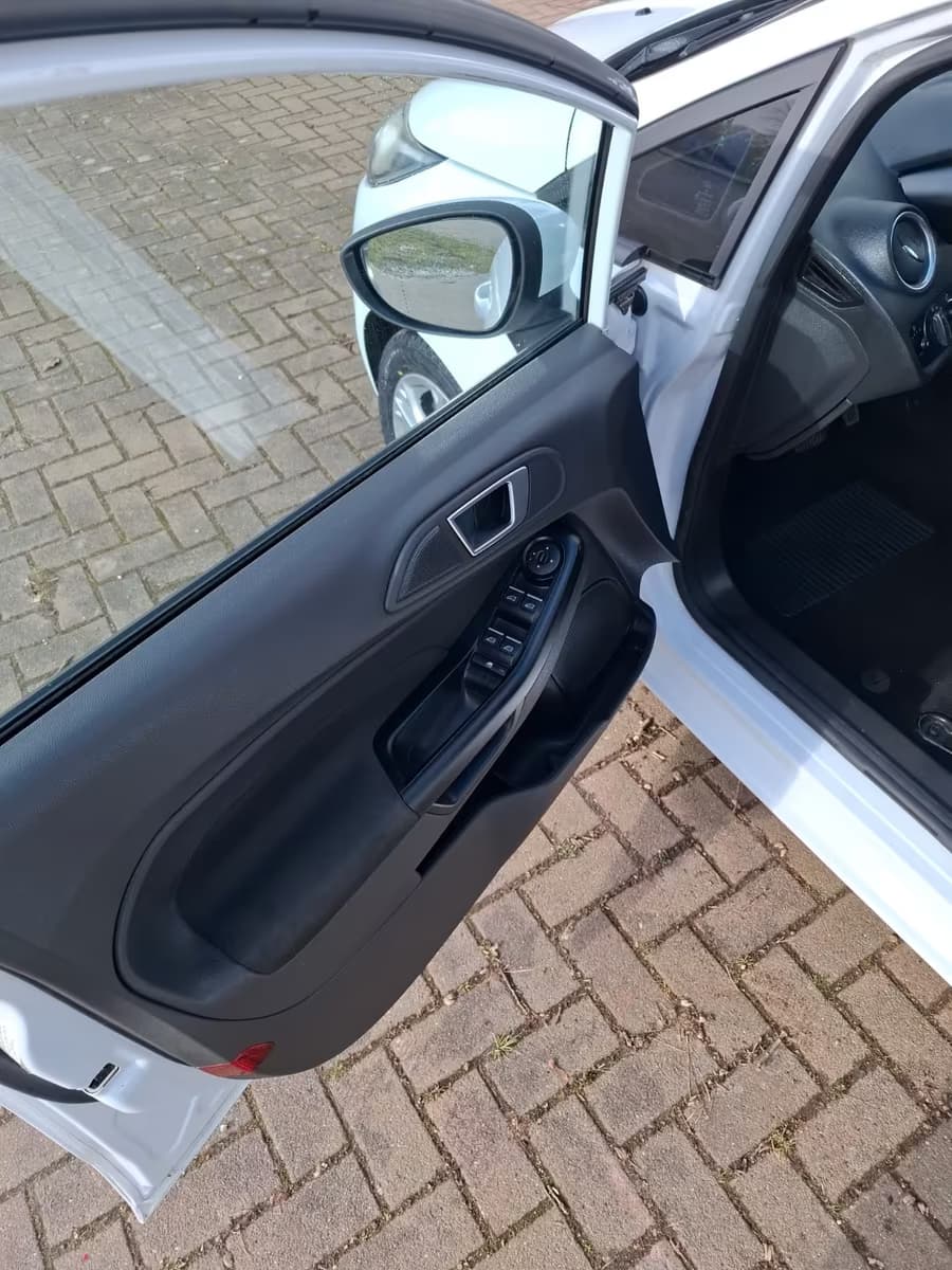 Ford Fiesta 1.0 EcoBoost Automatic 2015 - View 4