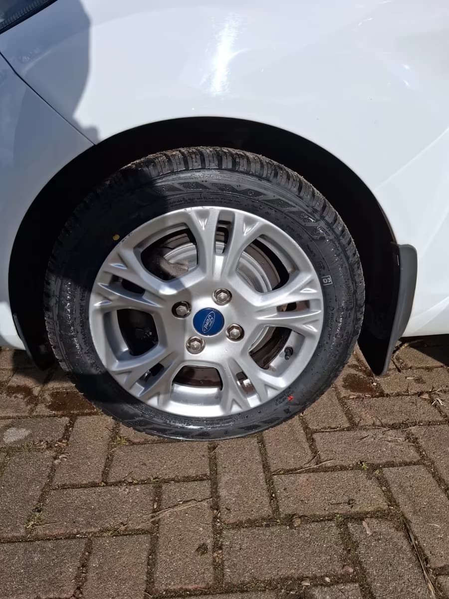 Ford Fiesta 1.0 EcoBoost Automatic 2015 - View 8
